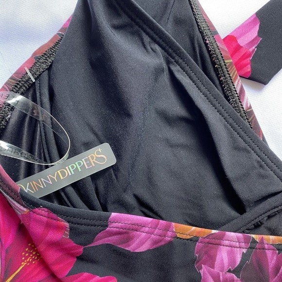 5/$25 Skinny Dippers Black Mowie Peppermint Bikini Swim Top Size Small NWT - Picture 8 of 9